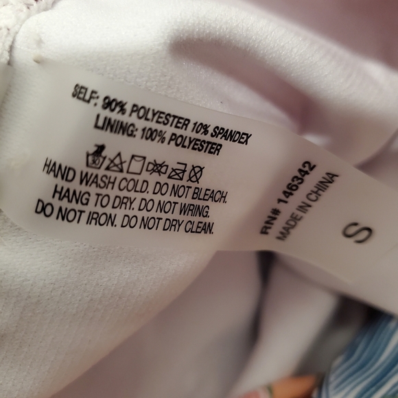 NEW Nicole Miller New York Convertible Swimsuit - Picture 6 of 7